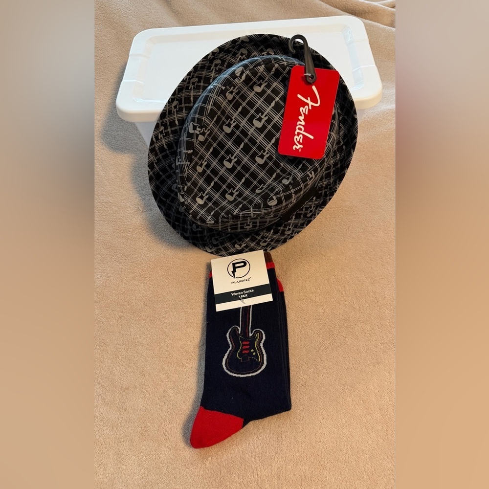 Fender Black and Gray Hat with Socks